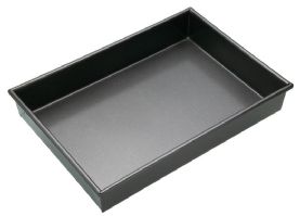 Master Class Tray Bake Non-stick Deep Cake Tin